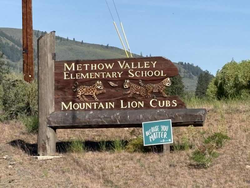 Sign for Methow Valley Elementary School.