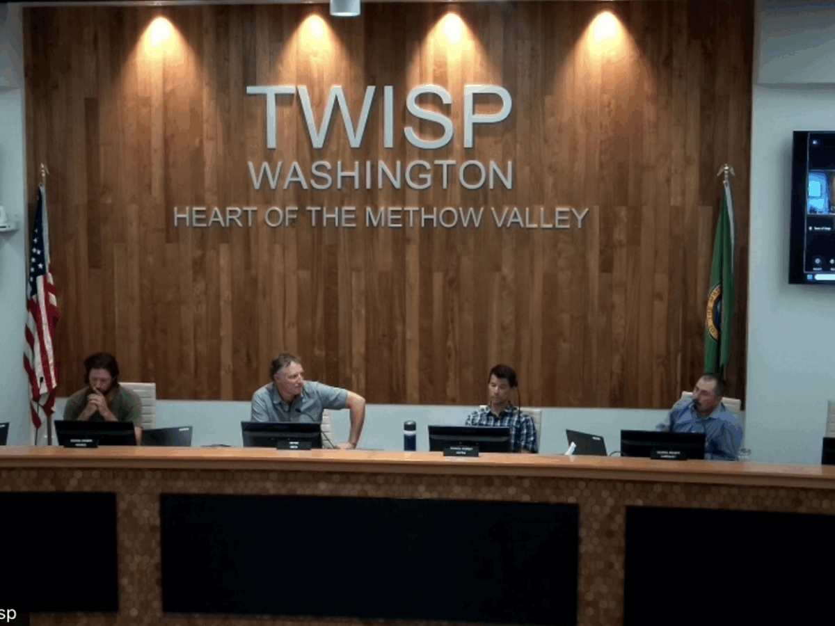 Twisp Councilmember Wants Town to Consider Police Guidance on Cooperation With Federal Agencies