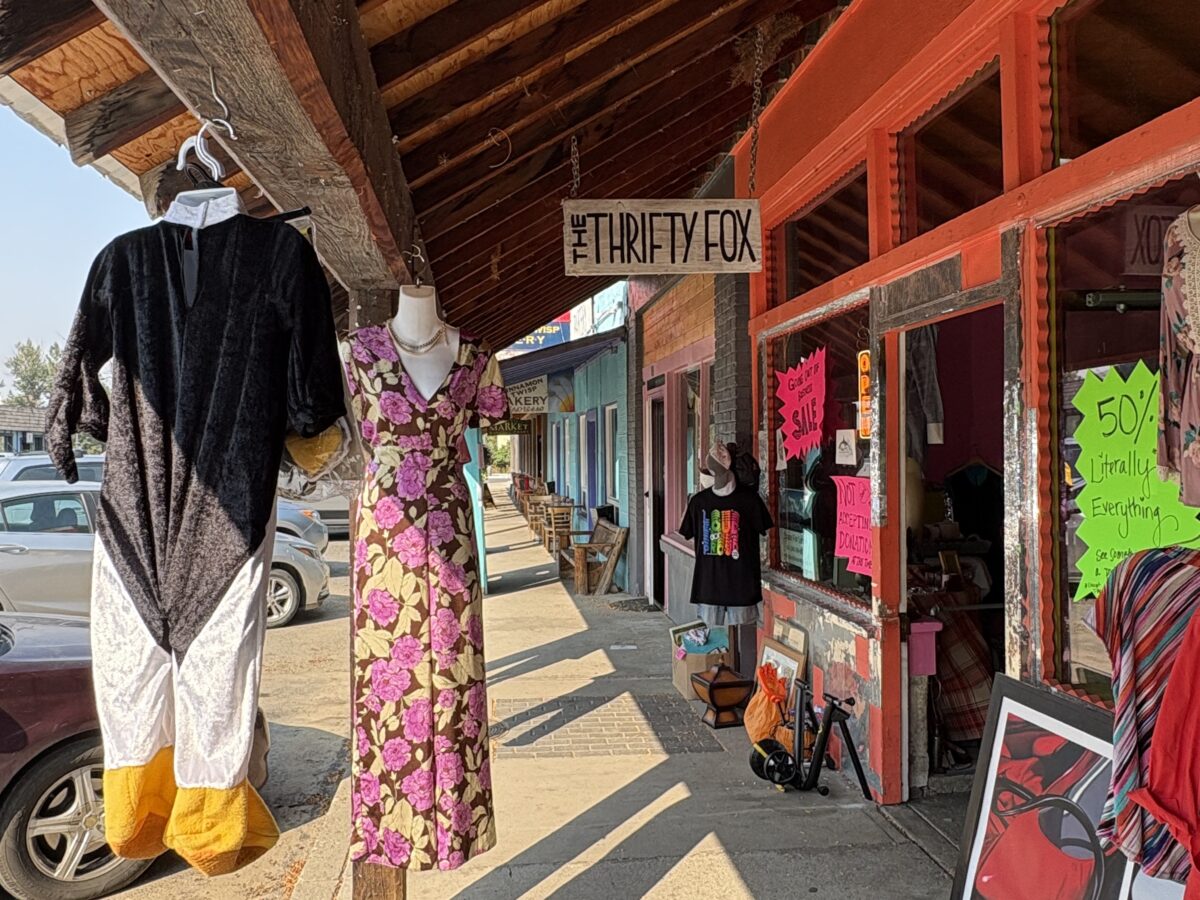 Scene From the Day: Thrifty Fox Bids Adieu After 7 Years